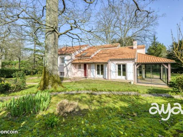 Maison 6 pièces 185 m²