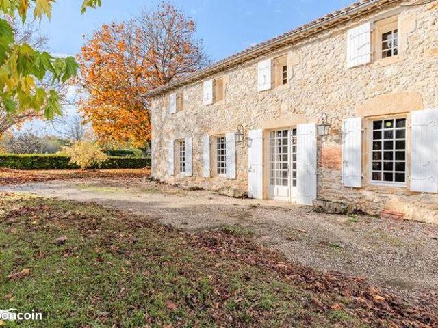 Maison 6 pièces 185 m²