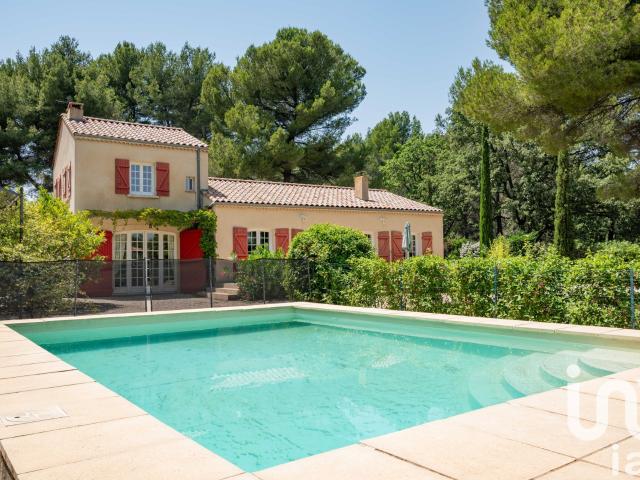 Maison 6 pièces 185 m²