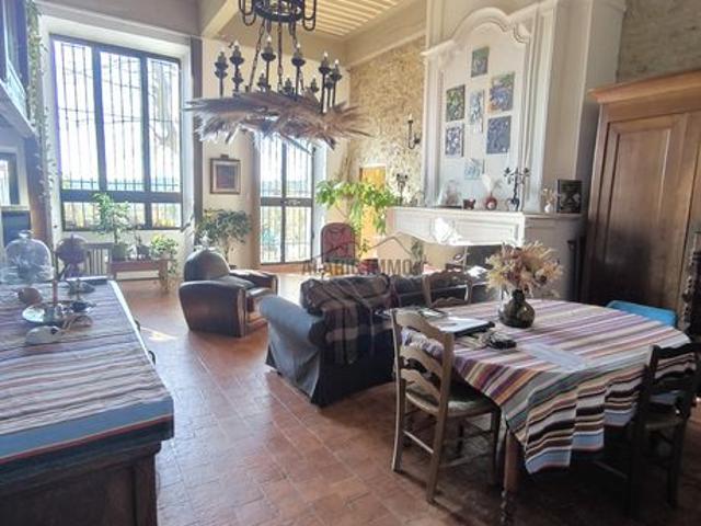 Maison 6 pièces 185 m²