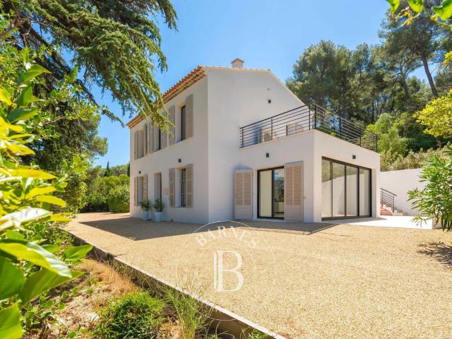Maison 6 pièces 185 m²