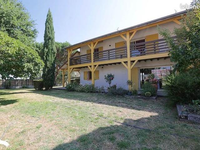 Maison 6 pièces 185 m²
