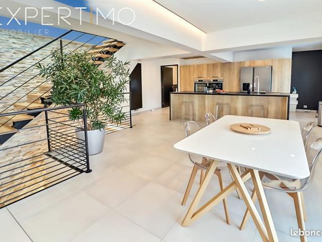 Maison 6 pièces 185 m²
