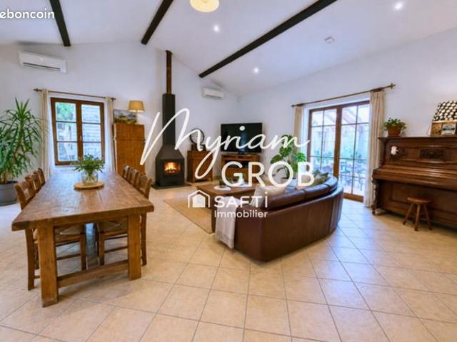 Maison 6 pièces 185 m²