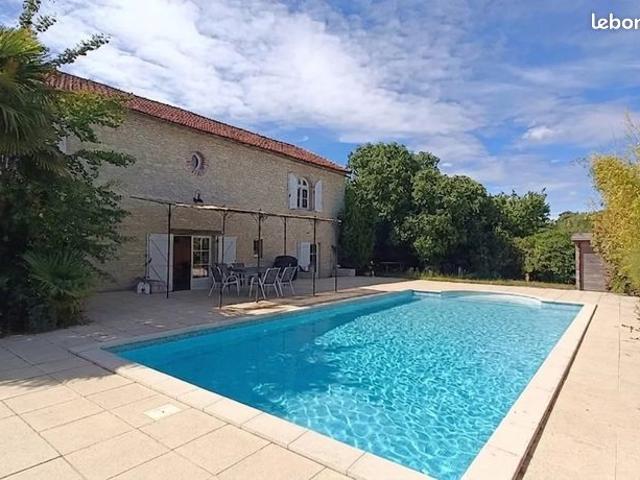 Maison 6 pièces 185 m²
