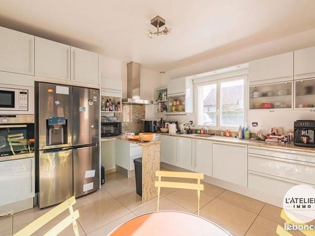 Maison 6 pièces 185 m²