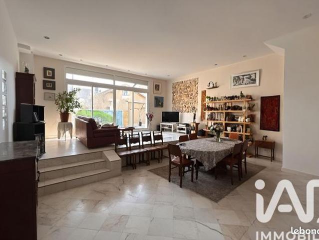 Maison familiale 6 pièces 185 m²