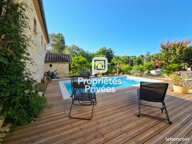 Maison 6 pièces 185 m²