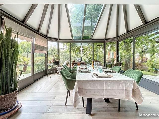 Maison 6 pièces 185 m²