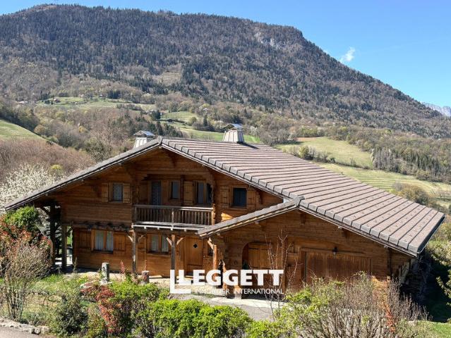 Maison 6 pièces 185 m²