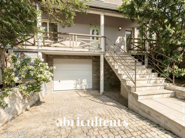 Maison 6 pièces 185 m²