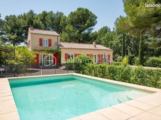 Maison 6 pièces 185 m²