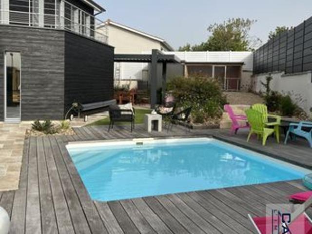 Maison 6 pièces 185 m²
