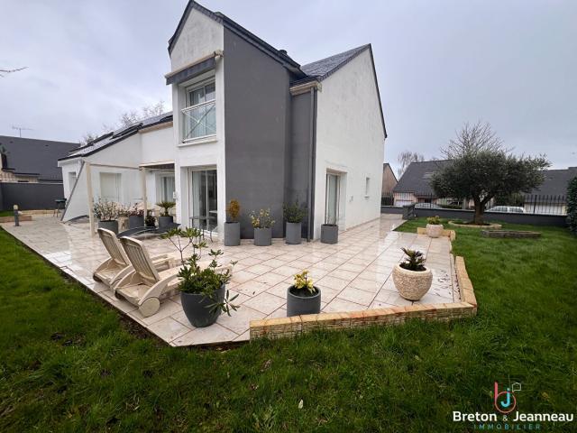 Maison 6 pièces 185 m²