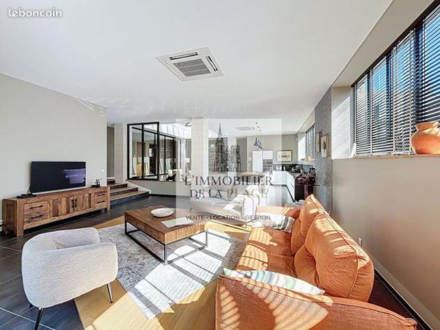 Maison 6 pièces 185 m²