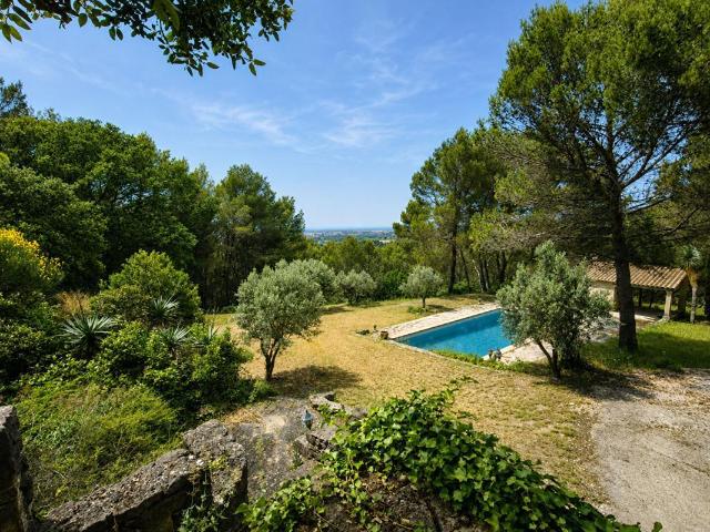 Maison 6 pièces 185 m²