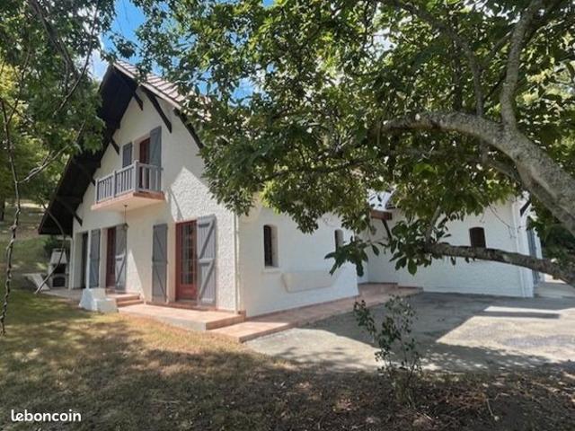 Maison 6 pièces 185 m²