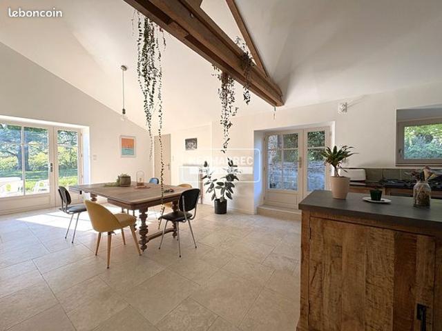Maison 6 pièces 185 m²