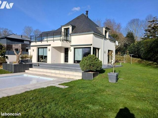 Maison 6 pièces 185 m²