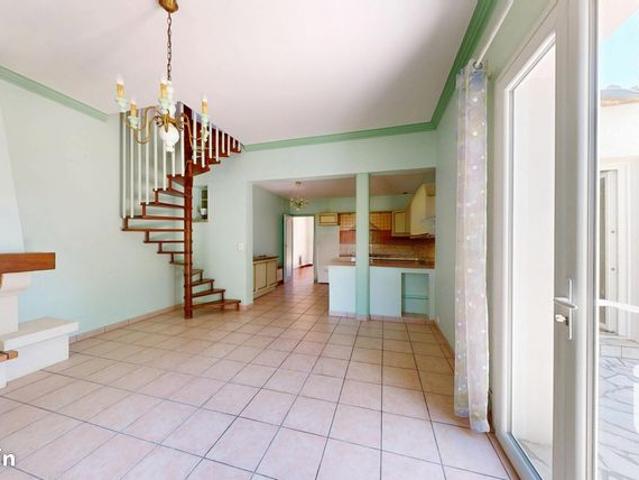 Maison 6 pièces 185 m²