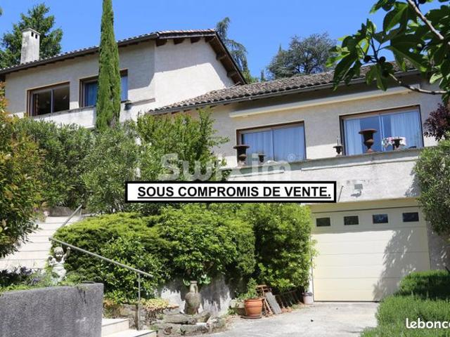 Maison 6 pièces 185 m²