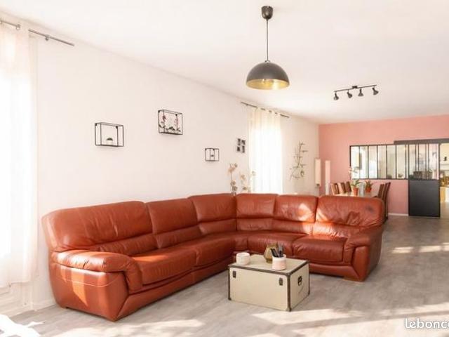 Maison 6 pièces 185 m²