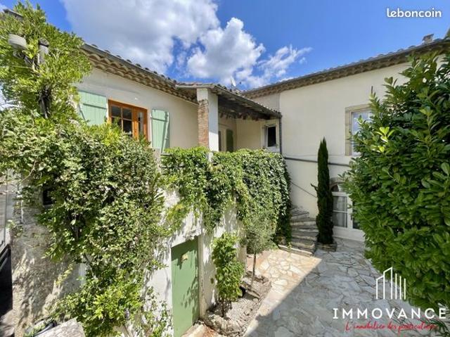 Maison 6 pièces 186 m²