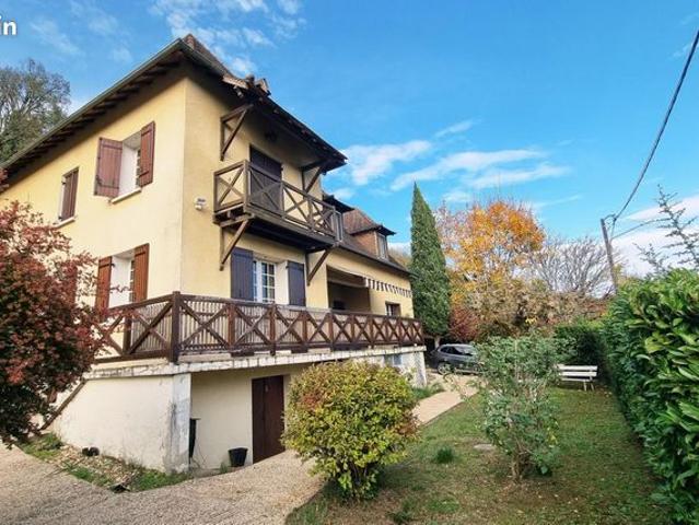 Maison 6 pièces 186 m²