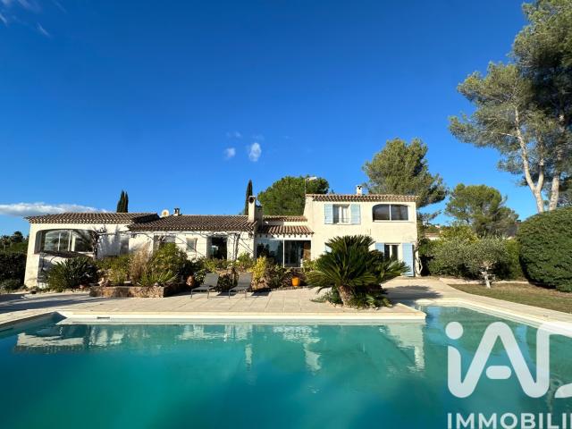 Maison 6 pièces 186 m²