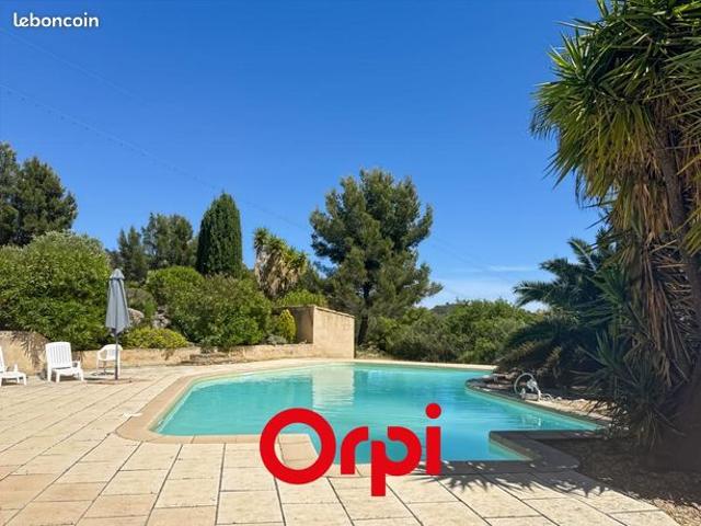 Maison 6 pièces 186 m²