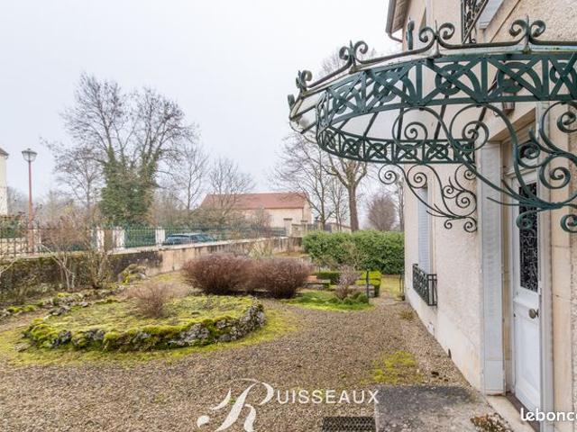 Maison 6 pièces 186 m²
