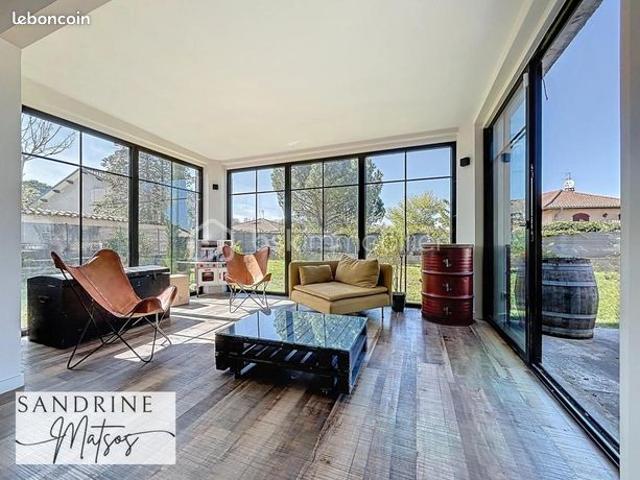Maison 6 pièces 186 m²