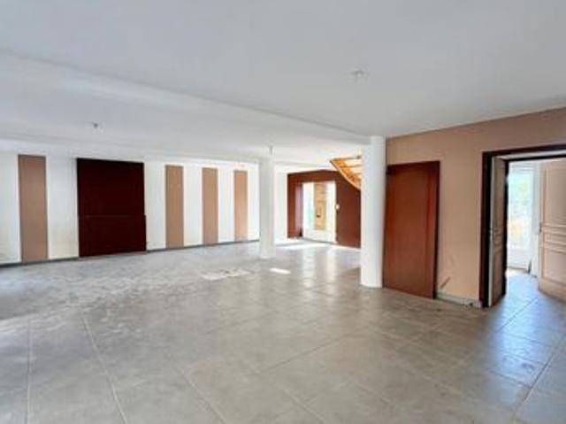Maison 6 pièces 186 m²