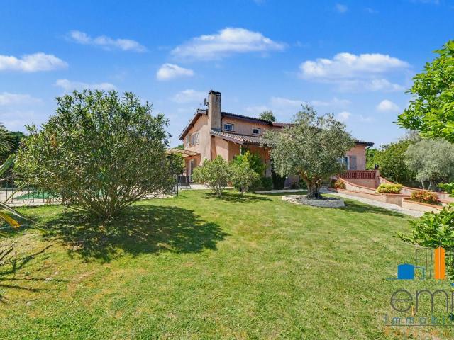 Maison 6 pièces 200 m²