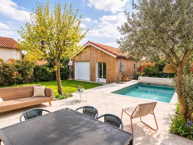 Maison 6 pièces 186 m²