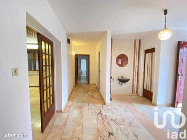 Maison 6 pièces 186 m²