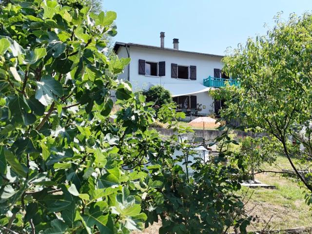 Maison 6 pièces 186 m²