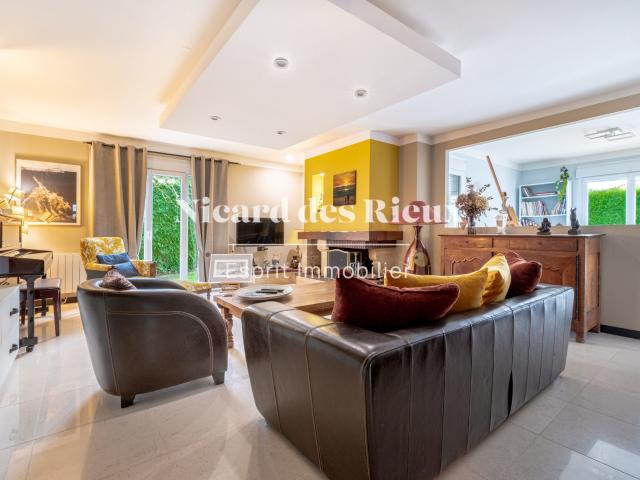 Maison 6 pièces 186 m²