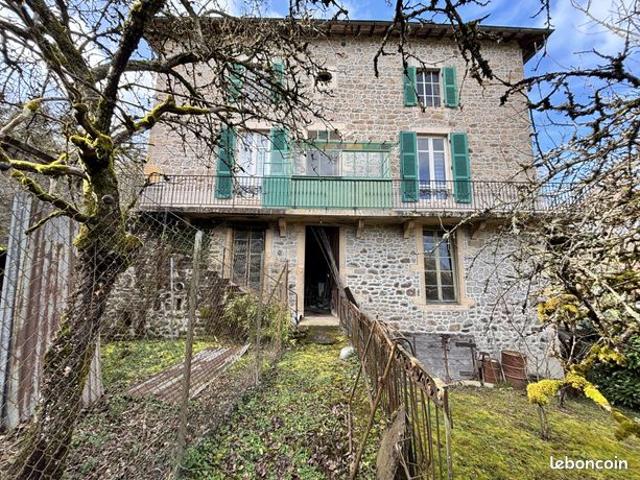 Maison 6 pièces 186 m²