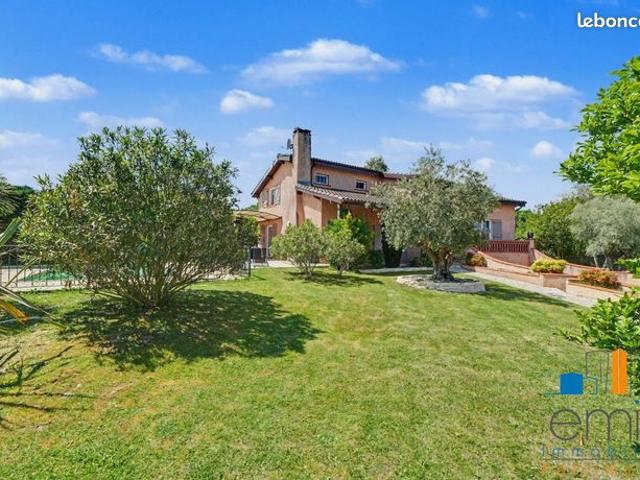 Maison 6 pièces 200 m²