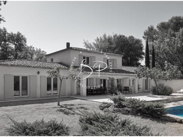 Maison 6 pièces 186 m²