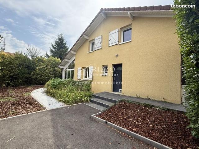 Maison 6 pièces 186 m²