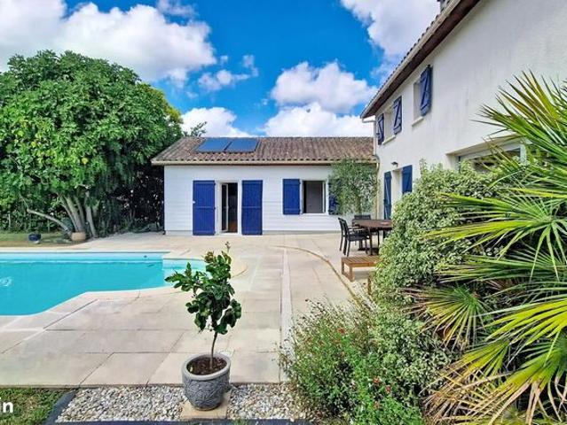 Maison 6 pièces 186 m²