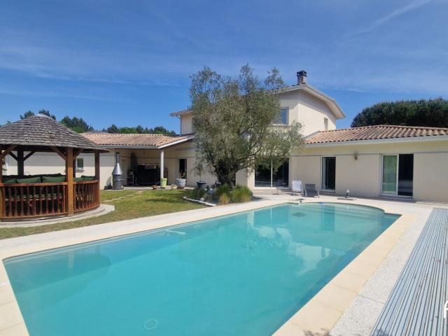 Maison 6 pièces 187 m²
