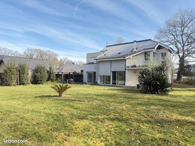 Maison 6 pièces 187 m²