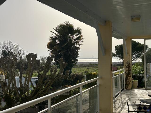 Maison 6 pièces 187 m²