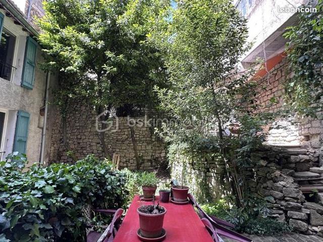 Maison 6 pièces 187 m²