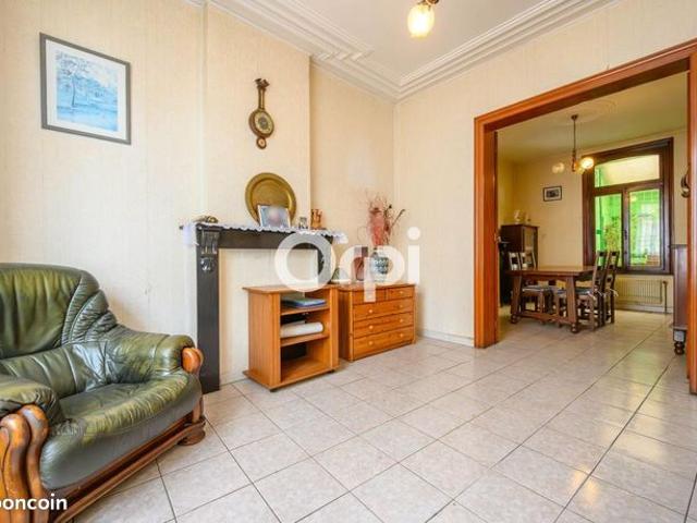 Maison 6 pièces 187 m²