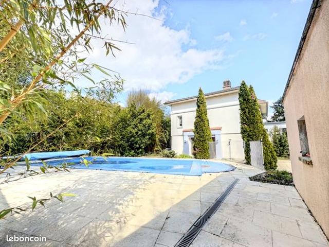 Maison 6 pièces 187 m²