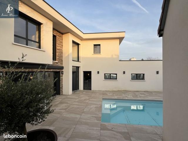 Maison 6 pièces 187 m²